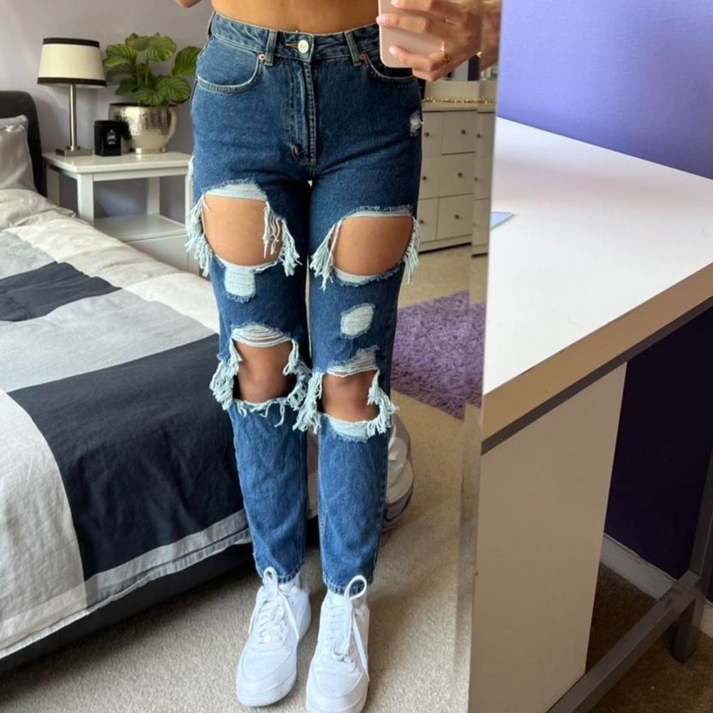 Urban outfitters BDG ripped up mom jeans